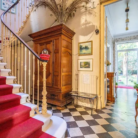 ベッド・アンド・ブレックファスト Sequoia Garden