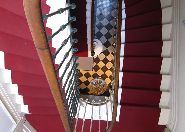 فندق مبيت وإفطار Sequoia Garden 3*