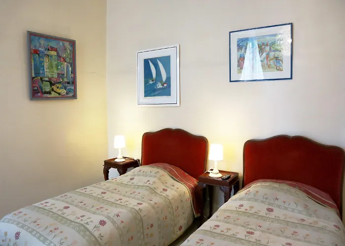 Sequoia Garden 3* بوردو